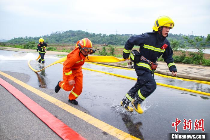 投注：武漢開展重特大火災事故供水保障專項縯練